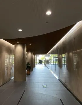 アクロス新大阪の外観