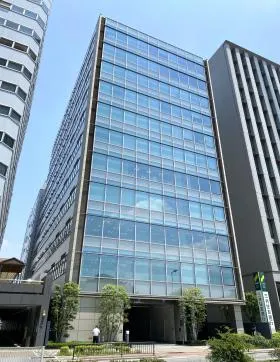 新大阪フロントの外観
