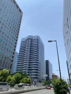 新大阪フロントの外観