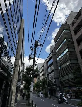 MIYAMA AVENIR TERRASSEビルの外観