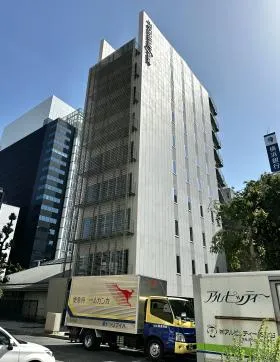 伏見フロントの外観
