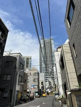 辻幸山之内ビルの外観