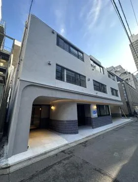 The corner 水道橋ビルの外観