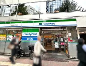 ファミリーマート