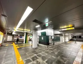 都営大江戸線「新宿西口駅」