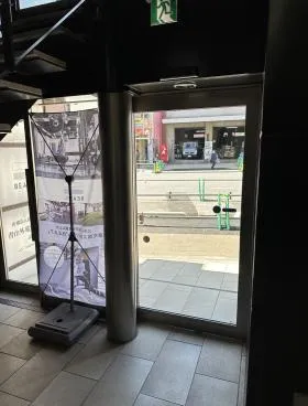 H・T・神宮外苑ビルの外観