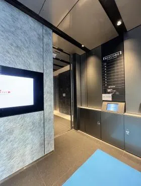 BIZCORE東神田ビルの外観