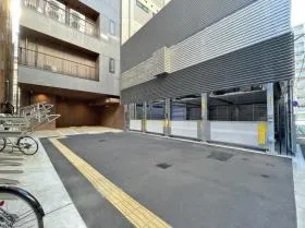 CRANE CORNERビルの外観