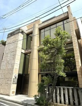ウイング市ヶ谷の外観