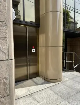 ウイング市ヶ谷の外観