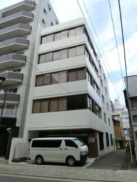 ヤマグチビルの外観