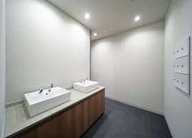 CIRCLES新橋の外観