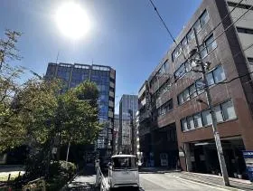 CIRCLES新橋の外観