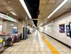 赤坂駅