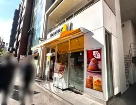 ドトールコーヒーを通過する