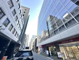 MCA京橋ビルの外観