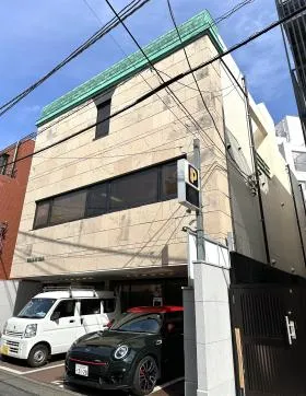WAKANA BUILDINGビルの外観