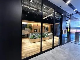 Bizflex神田の外観