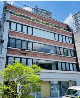 equbo南青山ビルの外観