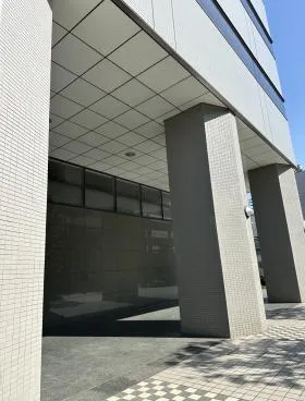 あずさセンタービルの外観