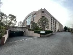 IIF横浜都筑R&Dセンターの外観