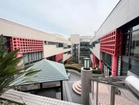 IIF横浜都筑R&Dセンターの外観
