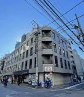 横浜カリオカビルの外観