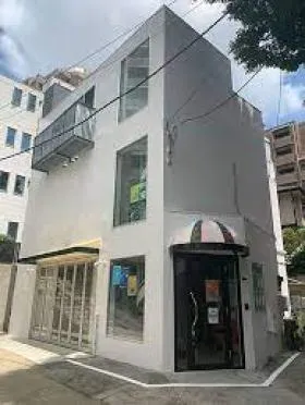 白金6丁目戸建てビルの外観