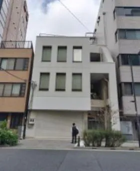 新川ビルの外観