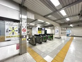 総武線快速「馬喰町駅」
