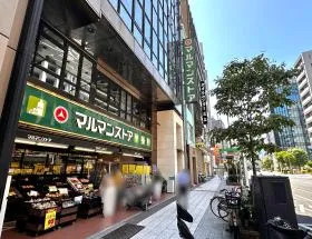 マルマンストアを通過する