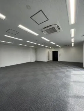 クロスシー新宿御苑前の外観