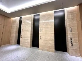 WTC annexの外観