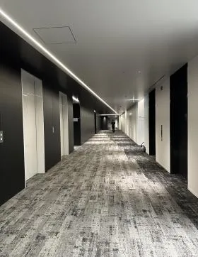 横浜シンフォステージ ウエストタワービルの外観