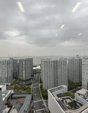 横浜シンフォステージ ウエストタワービルの外観