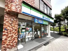 ファミリーマート
