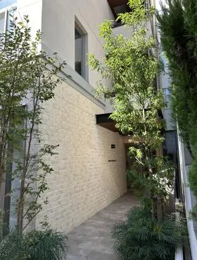 モダンテラス南青山ビルの外観