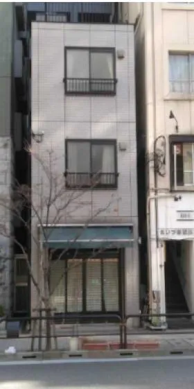 上田ビルの外観