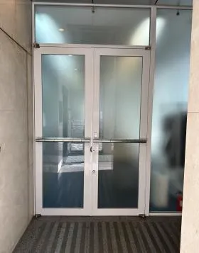 新宿パークサイドビルの外観