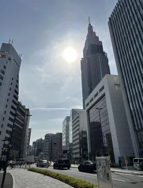 新宿パークサイドビルの外観