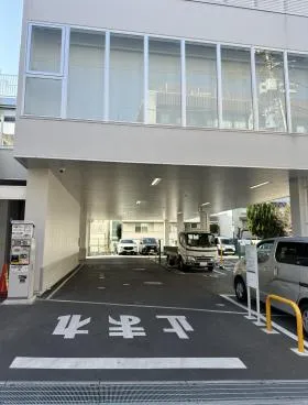 フィル・パーク表参道テラスビルの外観