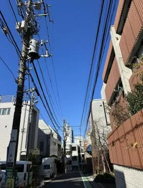 フィル・パーク表参道テラスビルの外観
