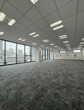 水道橋BUSINESS CUBEビルの外観