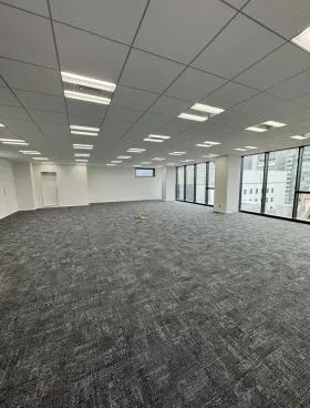 水道橋BUSINESS CUBEビルの外観
