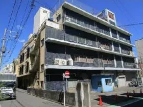 赤城ビルの外観