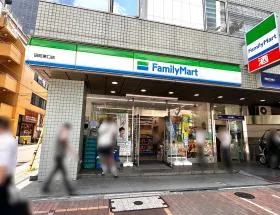 ファミリーマート
