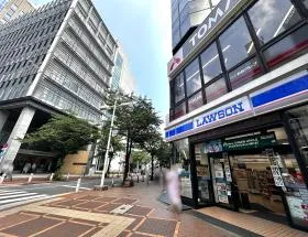 ローソンを通過する
