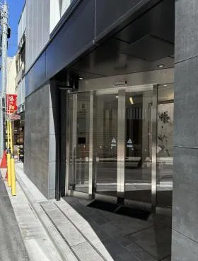 VORT西新宿NEXビルの外観
