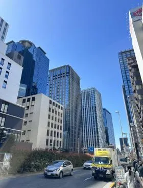 VORT西新宿NEXビルの外観