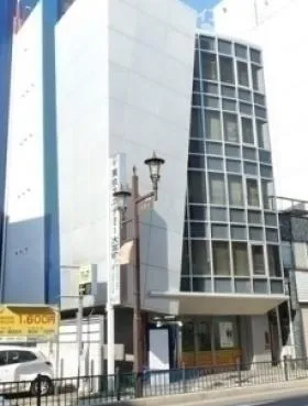 第10松ビルの外観